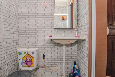 Casa à venda com 250m², 3 quartos e 1 vagaBanheiro 2