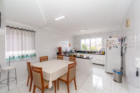 Casa à venda com 520m², 3 quartos e 3 vagasCozinha