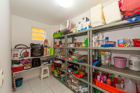 Casa à venda com 520m², 3 quartos e 3 vagasDespensa