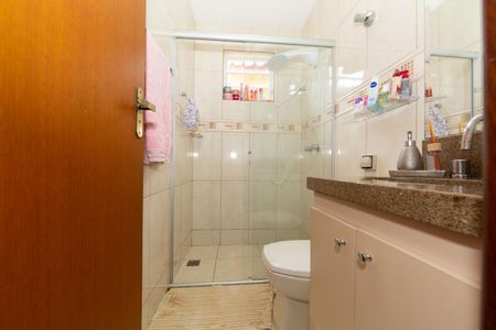 Casa à venda com 520m², 3 quartos e 3 vagasBanheiro 2