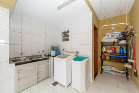 Casa à venda com 520m², 3 quartos e 3 vagasÁrea de Serviço