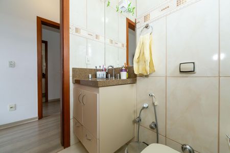 Casa à venda com 520m², 3 quartos e 3 vagasBanheiro da Suíte