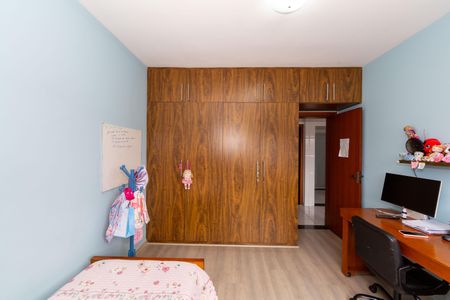 Casa à venda com 520m², 3 quartos e 3 vagasQuarto 2