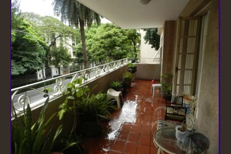 Apartamento à venda com 288m², 4 quartos e 3 vagasFoto 02