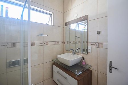 Apartamento para alugar com 56m², 2 quartos e 1 vaga Apartamento para alugar com 56m², 2 quartos e 1 vagaBanheiro