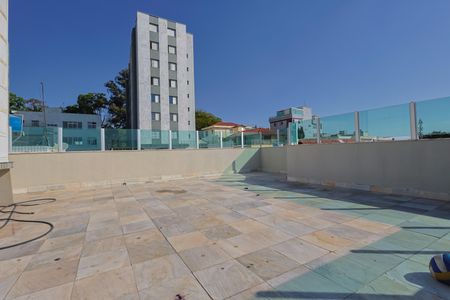 Apartamento à venda com 220m², 4 quartos e 2 vagasCobertura