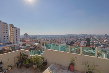 Apartamento à venda com 220m², 4 quartos e 2 vagasCobertura