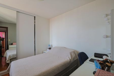 Apartamento à venda com 220m², 4 quartos e 2 vagasQuarto 1