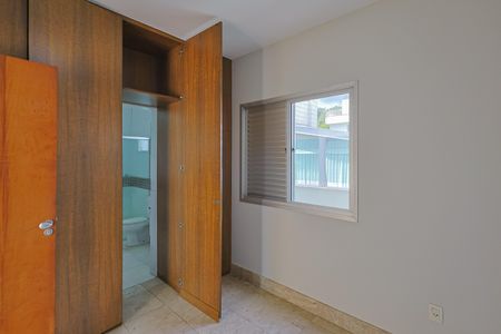 Apartamento à venda com 220m², 5 quartos e 2 vagas