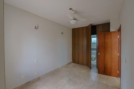 Apartamento à venda com 220m², 5 quartos e 2 vagas