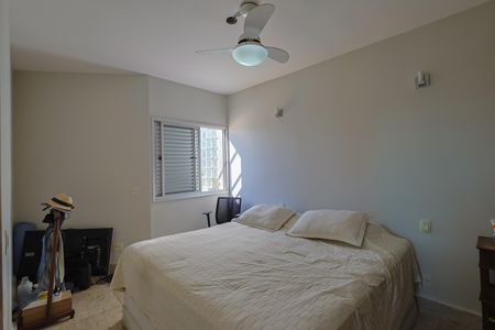 Apartamento à venda com 220m², 4 quartos e 2 vagasSuíte 2