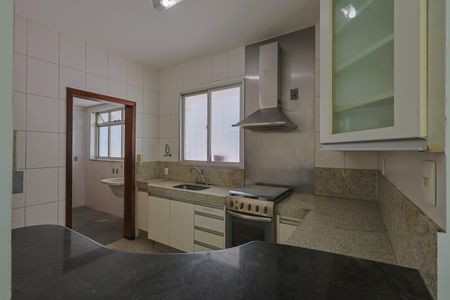 Apartamento à venda com 220m², 5 quartos e 2 vagas
