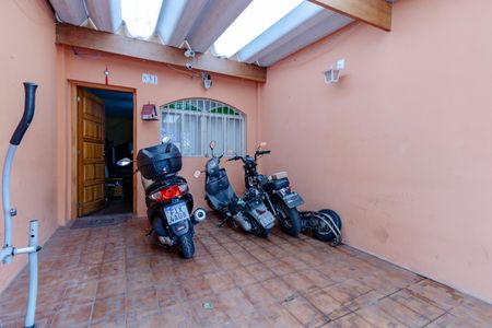 Casa à venda com 101m², 3 quartos e 1 vaga Casa à venda com 101m², 3 quartos e 1 vagaGaragem