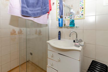 Casa à venda com 101m², 3 quartos e 1 vaga Casa à venda com 101m², 3 quartos e 1 vagaBanheiro