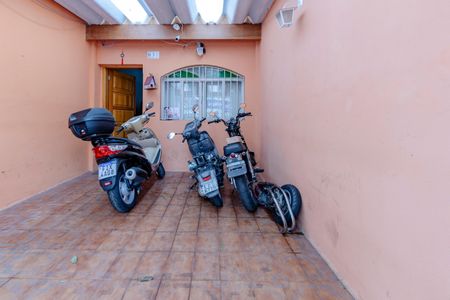 Casa à venda com 101m², 3 quartos e 1 vaga Casa à venda com 101m², 3 quartos e 1 vagaGaragem