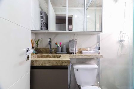 Apartamento à venda com 50m², 2 quartos e 1 vaga Apartamento à venda com 50m², 2 quartos e 1 vagaBanheiro
