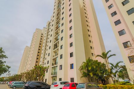 Apartamento à venda com 50m², 2 quartos e 1 vaga Apartamento à venda com 50m², 2 quartos e 1 vagaFachada do bloco