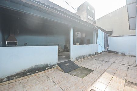 Casa à venda com 187m², 3 quartos e 5 vagasQuintal