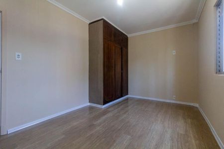 Quarto 1 de casa à venda com 2 quartos, 100m² em Penha de França, São Paulo