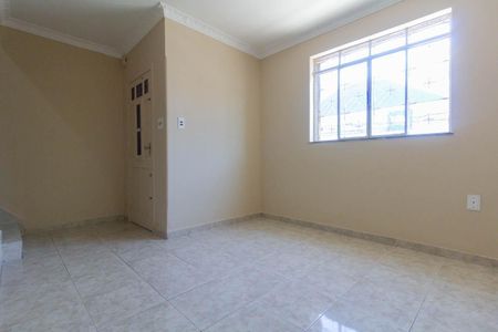 Sala de casa à venda com 2 quartos, 100m² em Penha de França, São Paulo