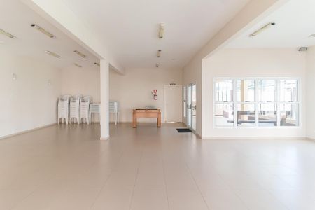 Apartamento para alugar com 65m², 2 quartos e 1 vagaÁrea comum - Salão de festas