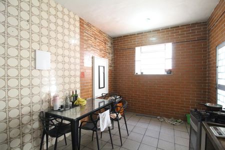 Casa à venda com 185m², 3 quartos e 2 vagasCozinha
