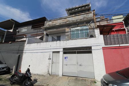 Casa à venda com 185m², 3 quartos e 2 vagasFachada