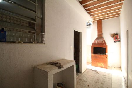 Casa à venda com 185m², 3 quartos e 2 vagasÁrea de serviço