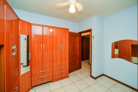 Casa à venda com 240m², 3 quartos e 2 vagas Casa à venda com 240m², 3 quartos e 2 vagasQuarto 2