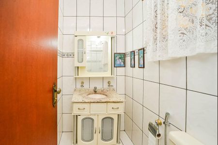 Casa à venda com 240m², 3 quartos e 2 vagas Casa à venda com 240m², 3 quartos e 2 vagasBanheiro da Suíte