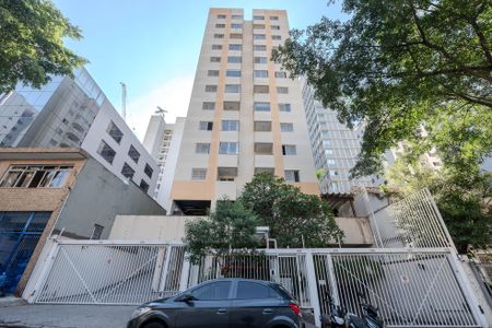 Apartamento para alugar com 70m², 1 quarto e 1 vaga Apartamento para alugar com 70m², 1 quarto e 1 vagaFachada