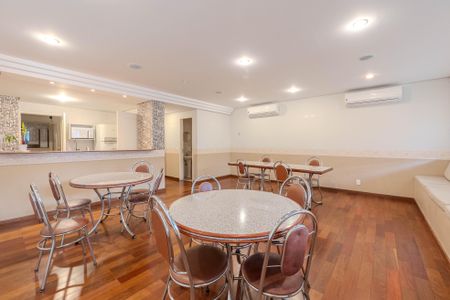 Apartamento para alugar com 70m², 1 quarto e 1 vaga Apartamento para alugar com 70m², 1 quarto e 1 vagaÁrea comum - Salão de festas