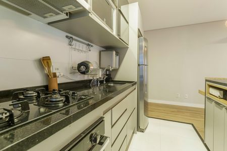 Cozinha de apartamento para alugar com 1 quarto, 50m² em Indianópolis, São Paulo