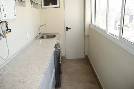 Apartamento à venda com 145m², 3 quartos e 1 vagaÁrea de Serviço