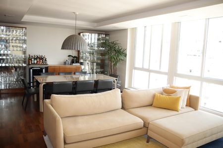 Apartamento à venda com 145m², 3 quartos e 1 vagaSala