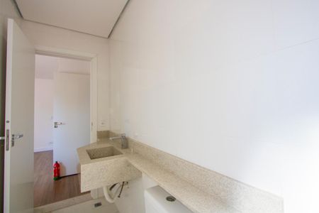 Casa à venda com 190m², 3 quartos e 4 vagasBanheiro da Suíte 2