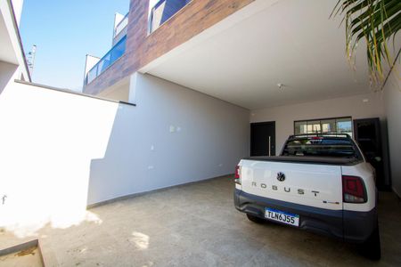 Casa à venda com 190m², 3 quartos e 4 vagasGaragem