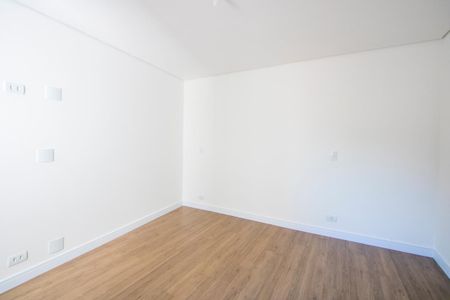 Casa à venda com 190m², 3 quartos e 4 vagasSuíte 2