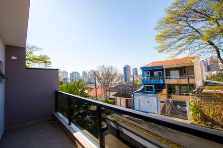 Casa à venda com 190m², 3 quartos e 4 vagasVaranda Suíte