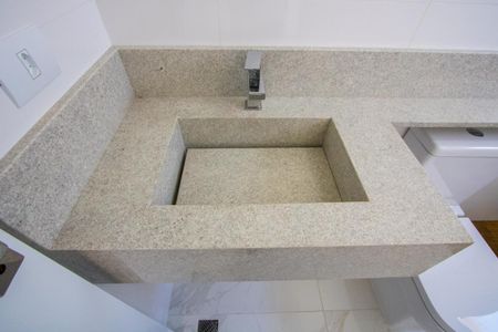 Casa à venda com 190m², 3 quartos e 4 vagasBanheiro da Suíte 3