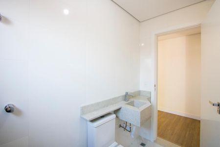 Casa à venda com 190m², 3 quartos e 4 vagasBanheiro da Suíte 