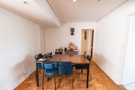 Apartamento à venda com 109m², 3 quartos e 1 vaga Apartamento à venda com 109m², 3 quartos e 1 vagaSala