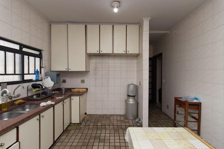 Casa para alugar com 219m², 3 quartos e 3 vagas Casa para alugar com 219m², 3 quartos e 3 vagasCozinha