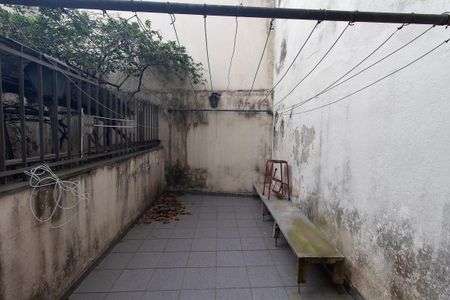 Casa para alugar com 219m², 3 quartos e 3 vagas Casa para alugar com 219m², 3 quartos e 3 vagasQuintal