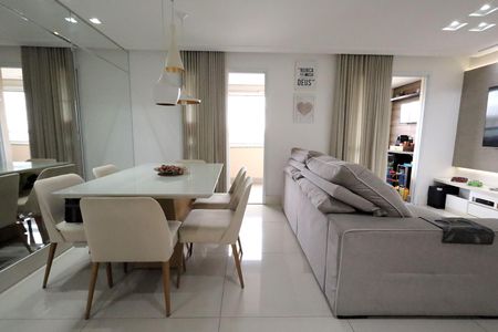 Sala  de apartamento à venda com 2 quartos, 78m² em Campestre, Santo André