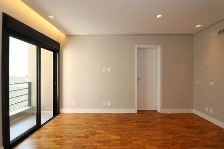 Casa à venda com 340m², 4 quartos e 4 vagas Casa à venda com 340m², 4 quartos e 4 vagasSuíte 4