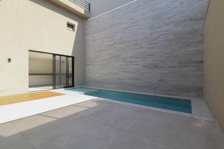 Casa à venda com 340m², 4 quartos e 4 vagas Casa à venda com 340m², 4 quartos e 4 vagasÁrea comum - Piscina