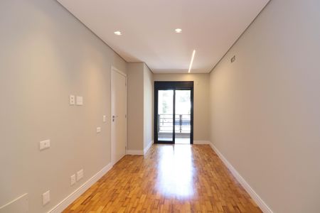 Casa à venda com 340m², 4 quartos e 4 vagas Casa à venda com 340m², 4 quartos e 4 vagasSuíte 3