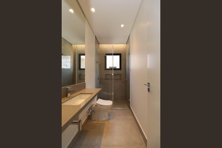 Casa à venda com 340m², 4 quartos e 4 vagas Casa à venda com 340m², 4 quartos e 4 vagasBanheiro da Suíte 3