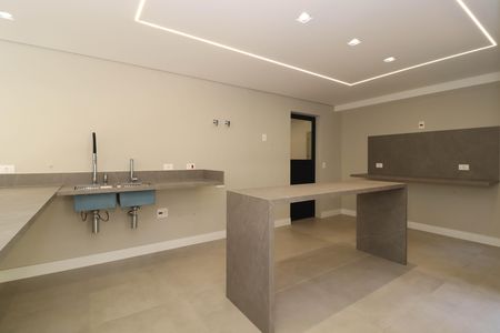 Casa à venda com 340m², 4 quartos e 4 vagas Casa à venda com 340m², 4 quartos e 4 vagasCozinha